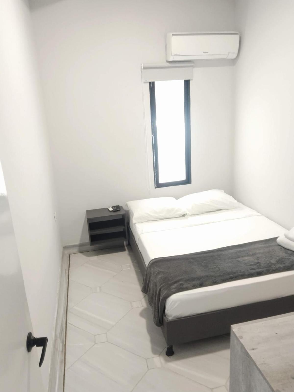 Hotel La Carpita 메딜린 외부 사진